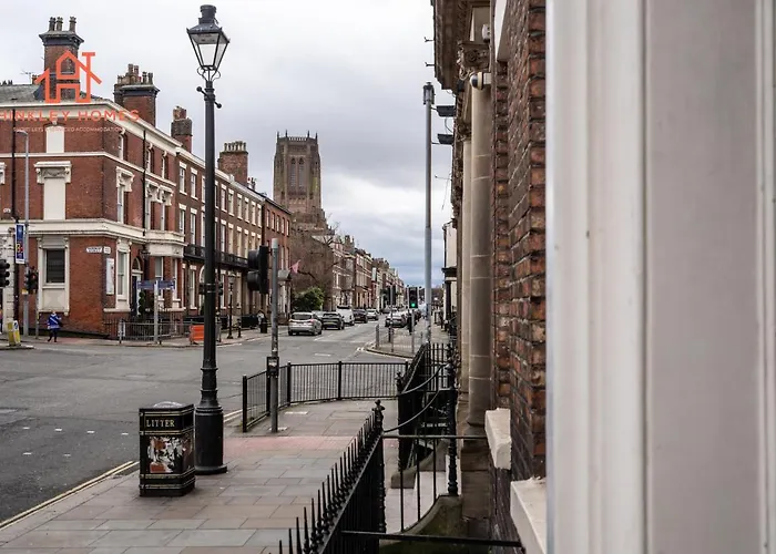 Rodney St - City Centre - Georgian Apartment -